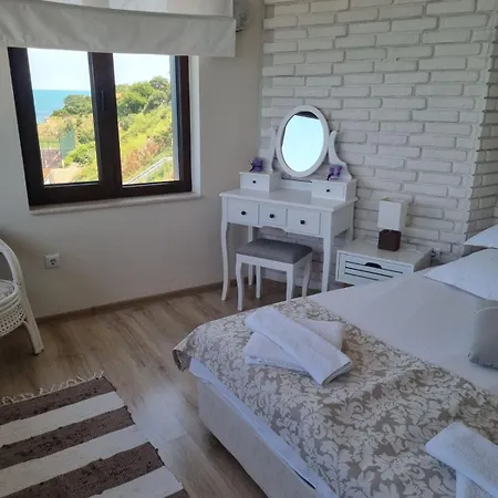 Lägenhetshotell Elea 4*