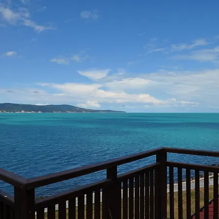 Elea Lägenhetshotell