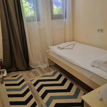 Elea Aparthotel 4*