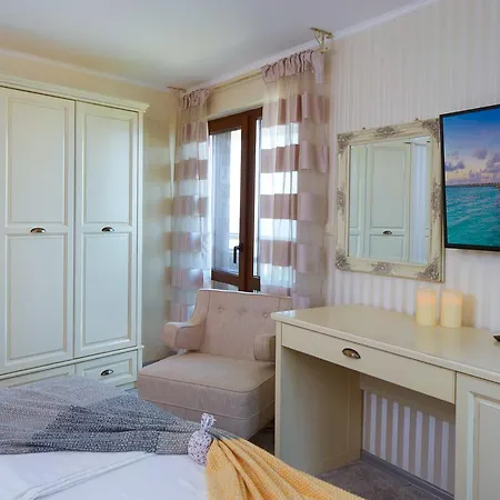 Elea شقة فندقية 4*